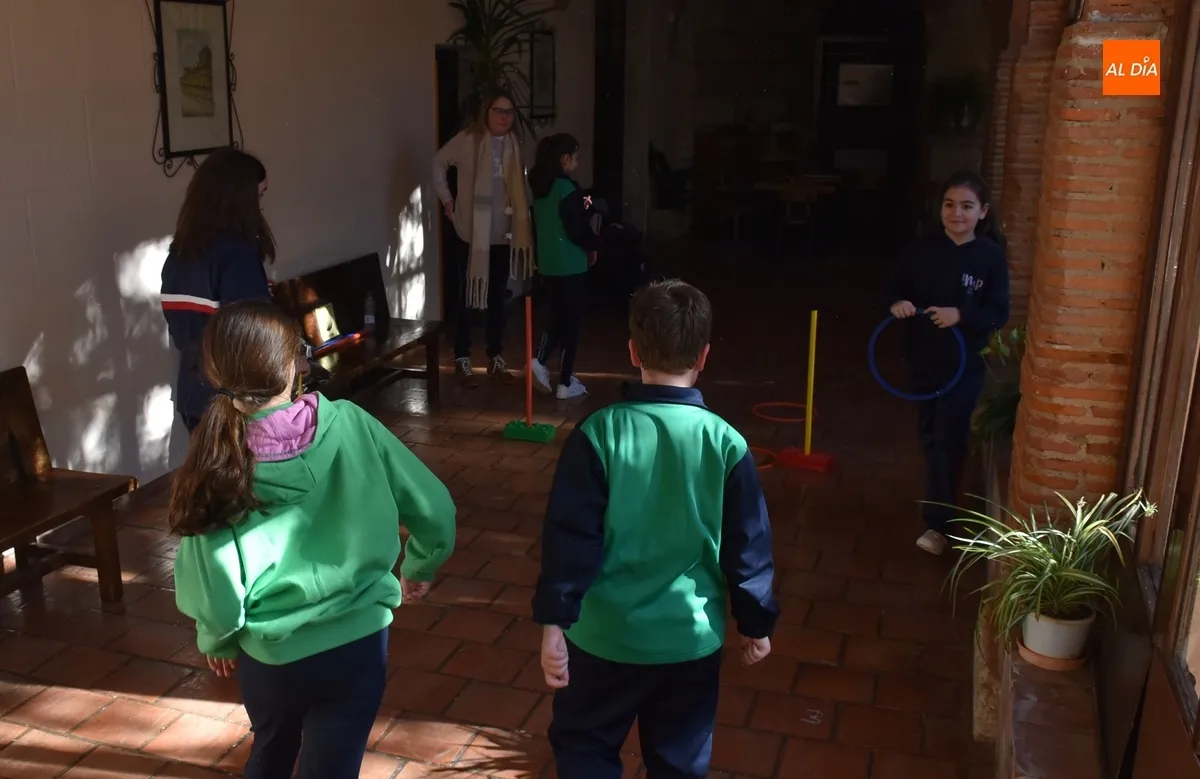 Foto 11 - Misioneras conmemora su aniversario con una gymkana planetaria y un paseo literario en Salamanca