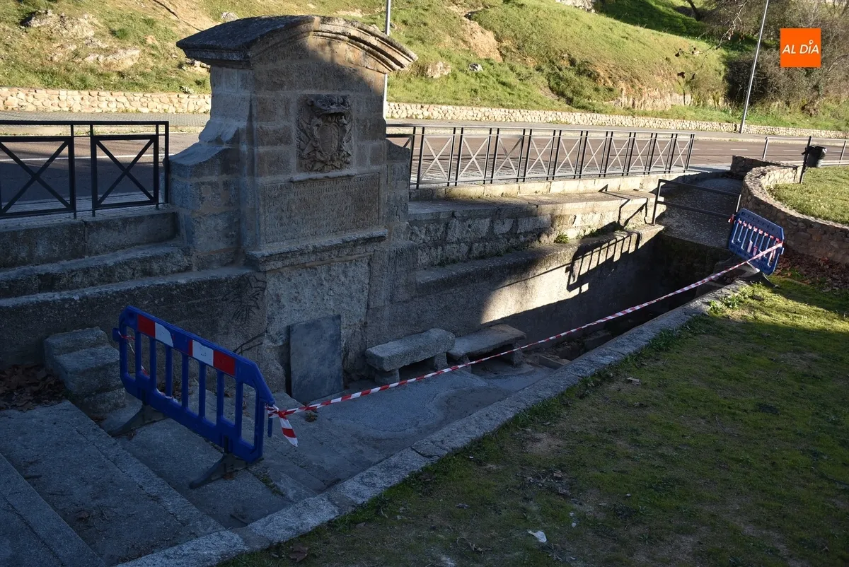Foto 2 - La hist&oacute;rica Fuente de las Tripas se somete a una intervenci&oacute;n de reparaci&oacute;n y mejora