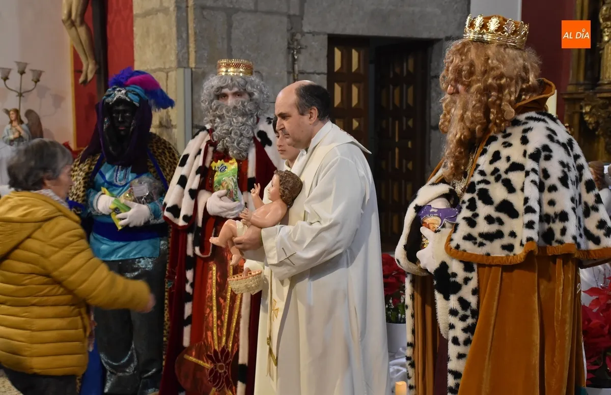 Foto 8 - San Andr&eacute;s redondea su intensa Navidad recibiendo a los Magos de Oriente