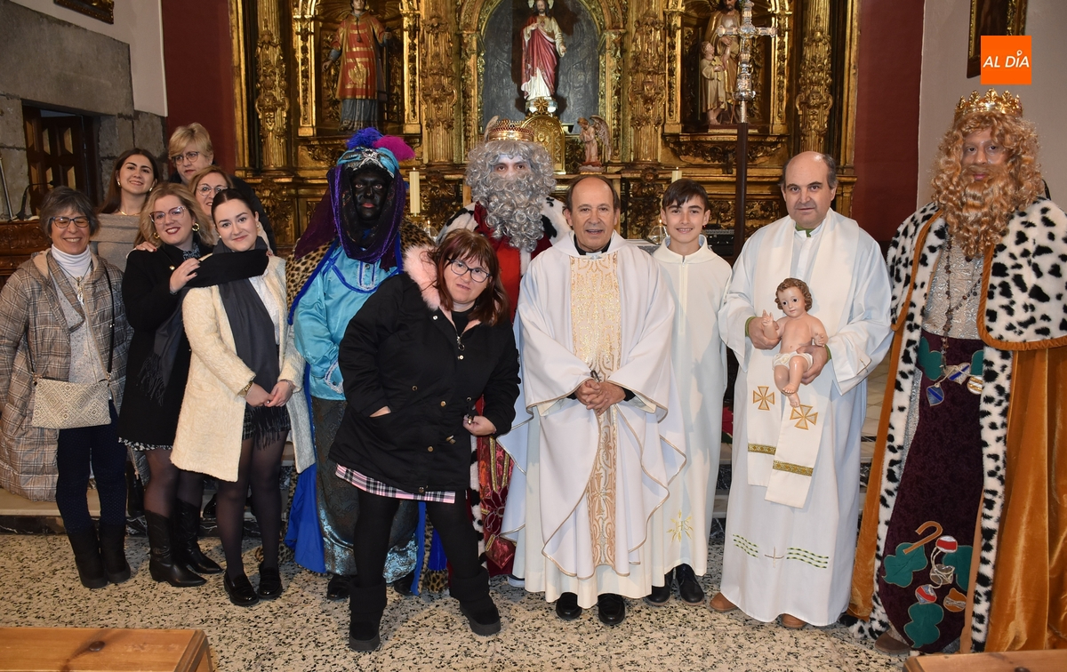 San Andrés redondea su intensa Navidad recibiendo a los Magos de Oriente