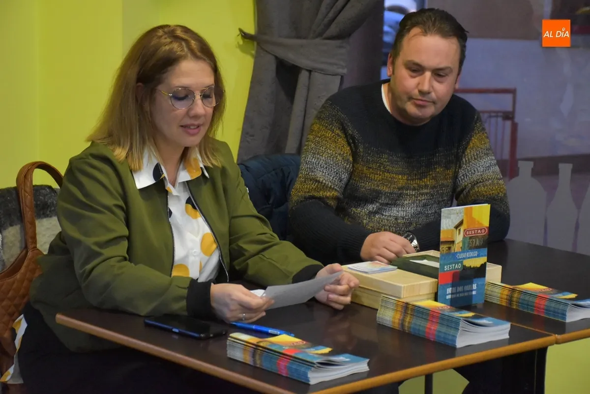 Foto 3 - Juan Jos&eacute; S&aacute;nchez presenta un libreto con sus recuerdos escrito por Vanesa Centelles