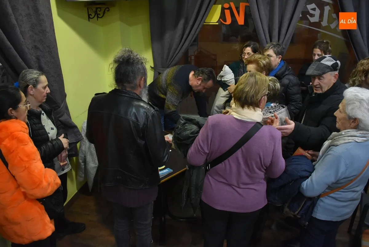 Foto 9 - Juan Jos&eacute; S&aacute;nchez presenta un libreto con sus recuerdos escrito por Vanesa Centelles