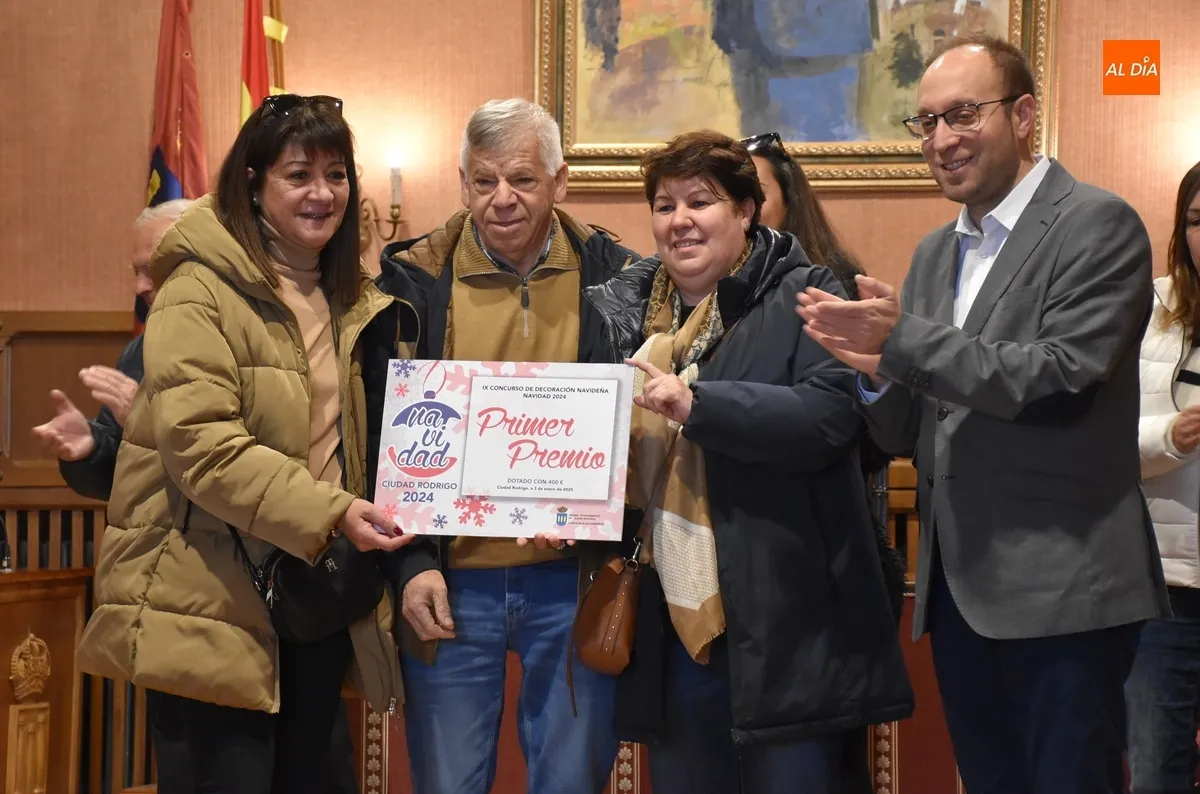 Foto 5 - Entregadas las recompensas del Concurso de Decoraci&oacute;n Navide&ntilde;a