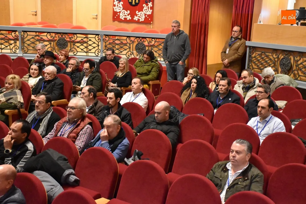 Foto 6 - Cerca de un centenar de personas asisten a la Asamblea de Presidentes de Plazas de Toros