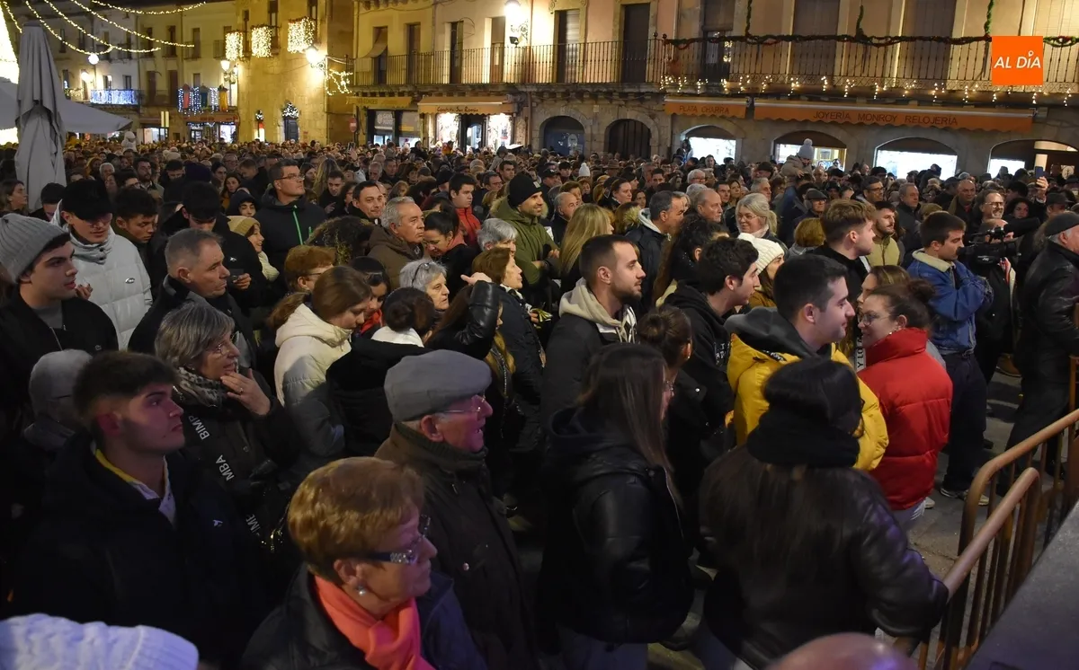 Foto 7 - Caridad Mart&iacute;n se lleva a la 1&ordf; el ansiado coche en medio de una brutal expectaci&oacute;n