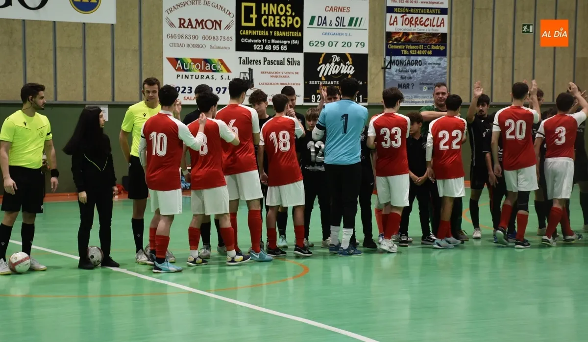 Foto 2 - El III Senior saca adelante con el coraz&oacute;n encogido su partido ante el Uni&oacute;n Arroyo