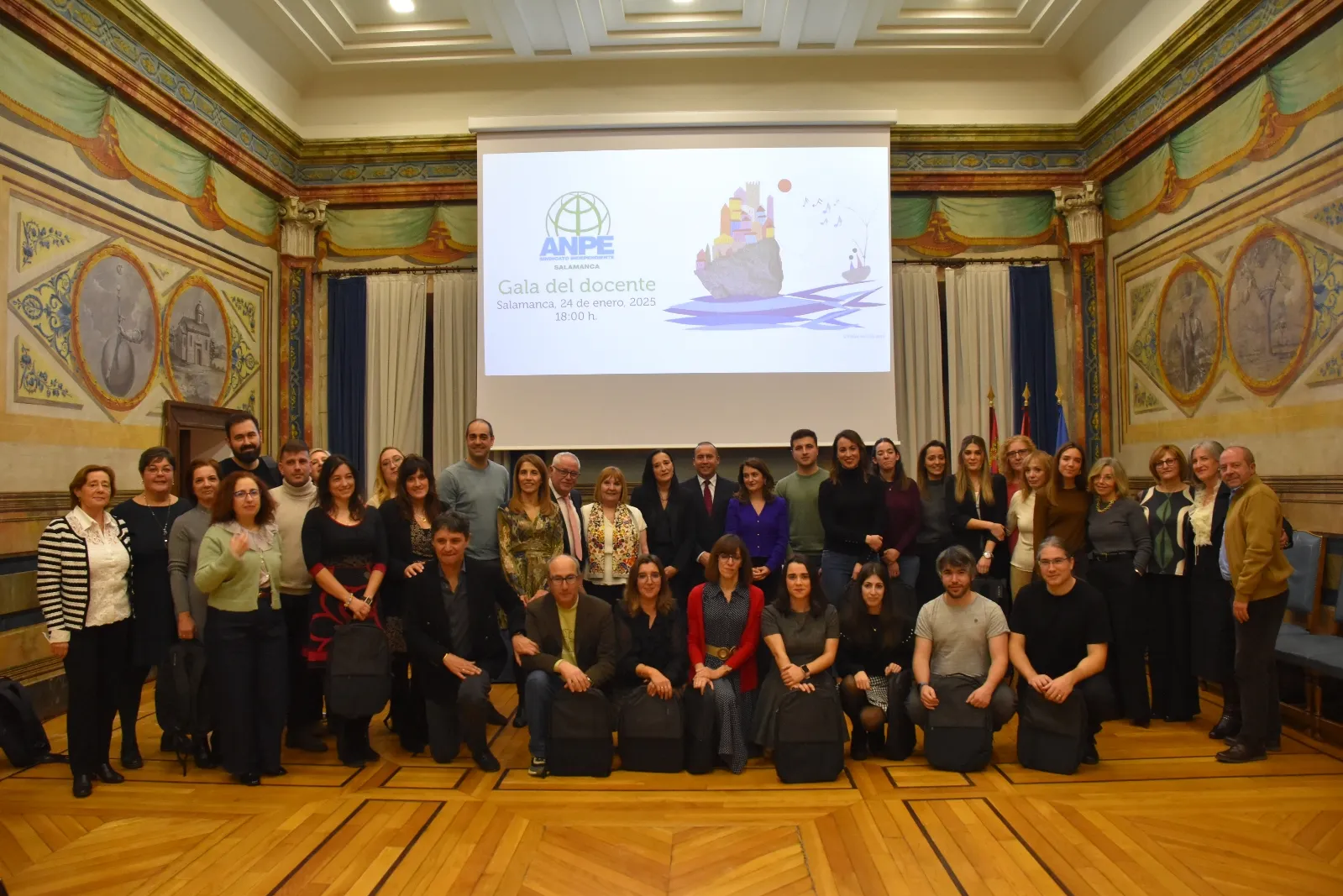Foto 2 - FOTOS Y V&Iacute;DEO |&nbsp;Emotivo homenaje de ANPE Salamanca a los docentes jubilados  