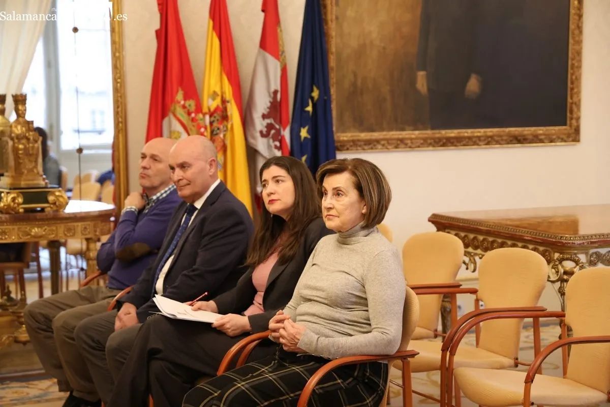 Presentación en el Ayuntamiento de Salamanca del proyecto piloto ‘Apoyo a la vida independiente: mi hogar’. Foto de David Sañudo