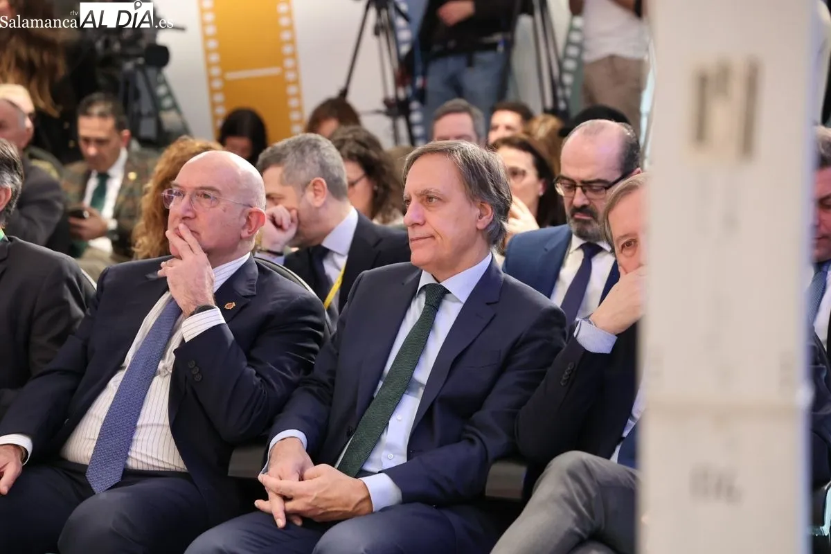 El presidente de la Junta de Castilla y León, Alfonso Fernández Mañueco, visita la 45ª edición de la Feria Internacional de Turismo (FITUR). Fotos: David Sañudo