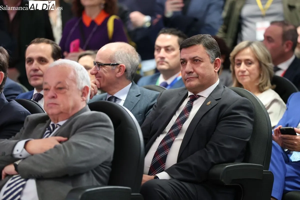 El presidente de la Junta de Castilla y León, Alfonso Fernández Mañueco, visita la 45ª edición de la Feria Internacional de Turismo (FITUR). Fotos: David Sañudo