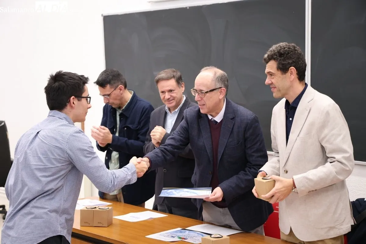 Entrega de premios de la Olimpiada Matemática en la Facultad de Ciencias de la Universidad de Salamanca. Fotos: David Sañudo