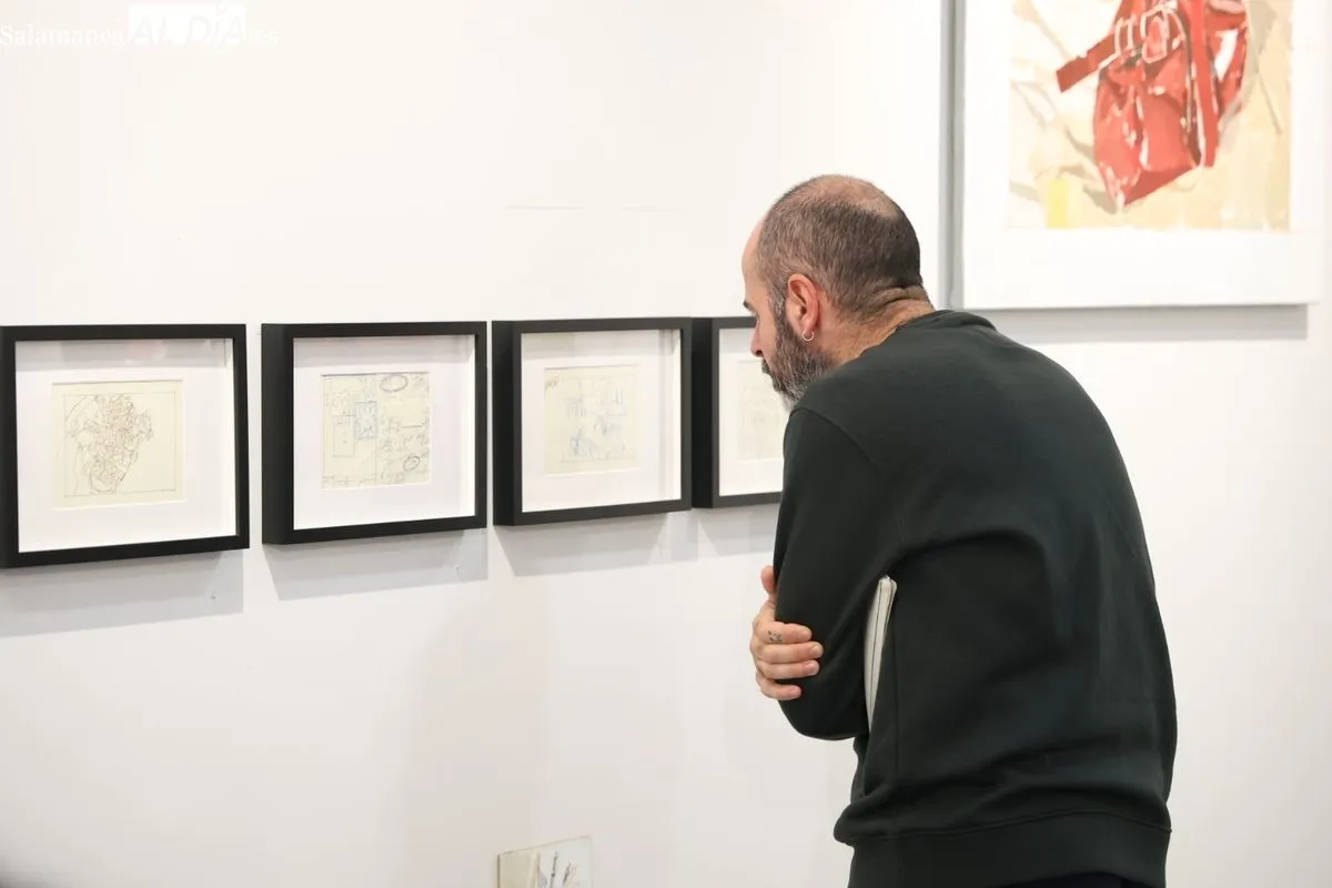 Exposición 'El desván' en la Salaseis de la Facultad de Bellas Artes de la Universidad de Salamanca. Foto de David Sañudo