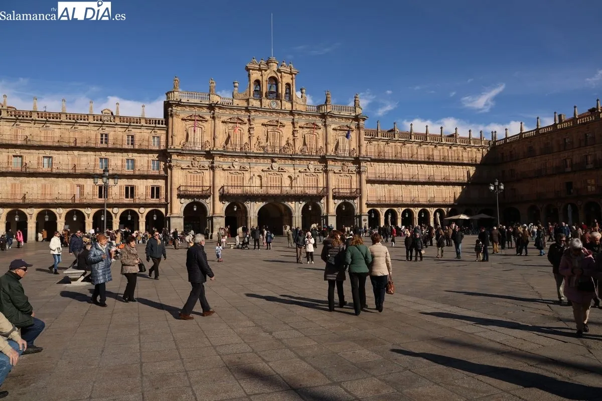 Ambiente en el centro de la ciudad en la mañana de este domingo, 19 de enero. Fotos: David Sañudo