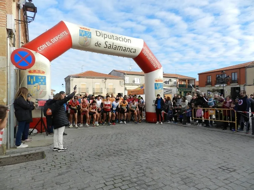 II Cross Popular Campus Pini de Cantalpino. Delegación de atletismo
