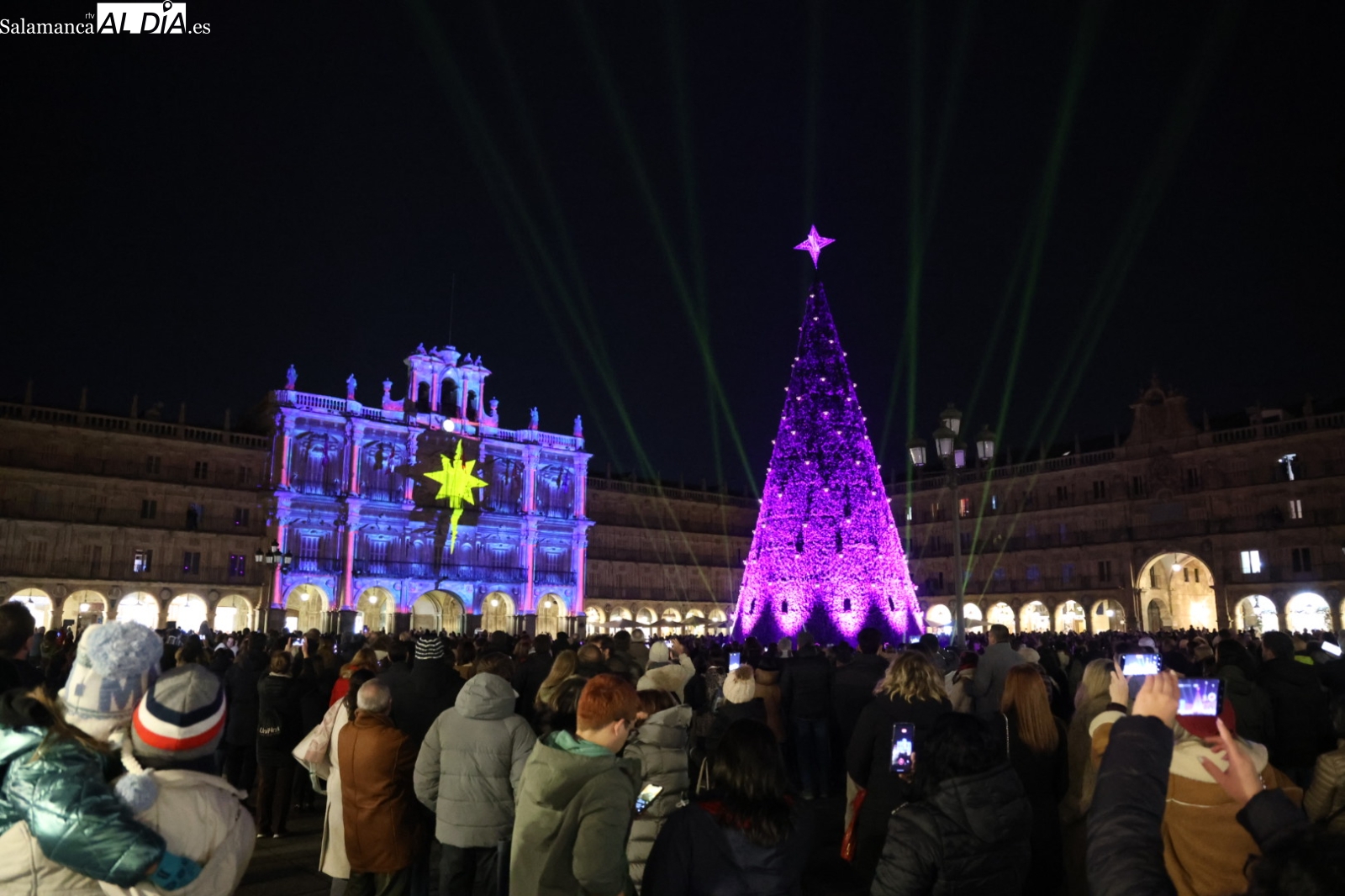 VÍDEO y FOTOS de los últimos pases del gran espectáculo en la Plaza Mayor