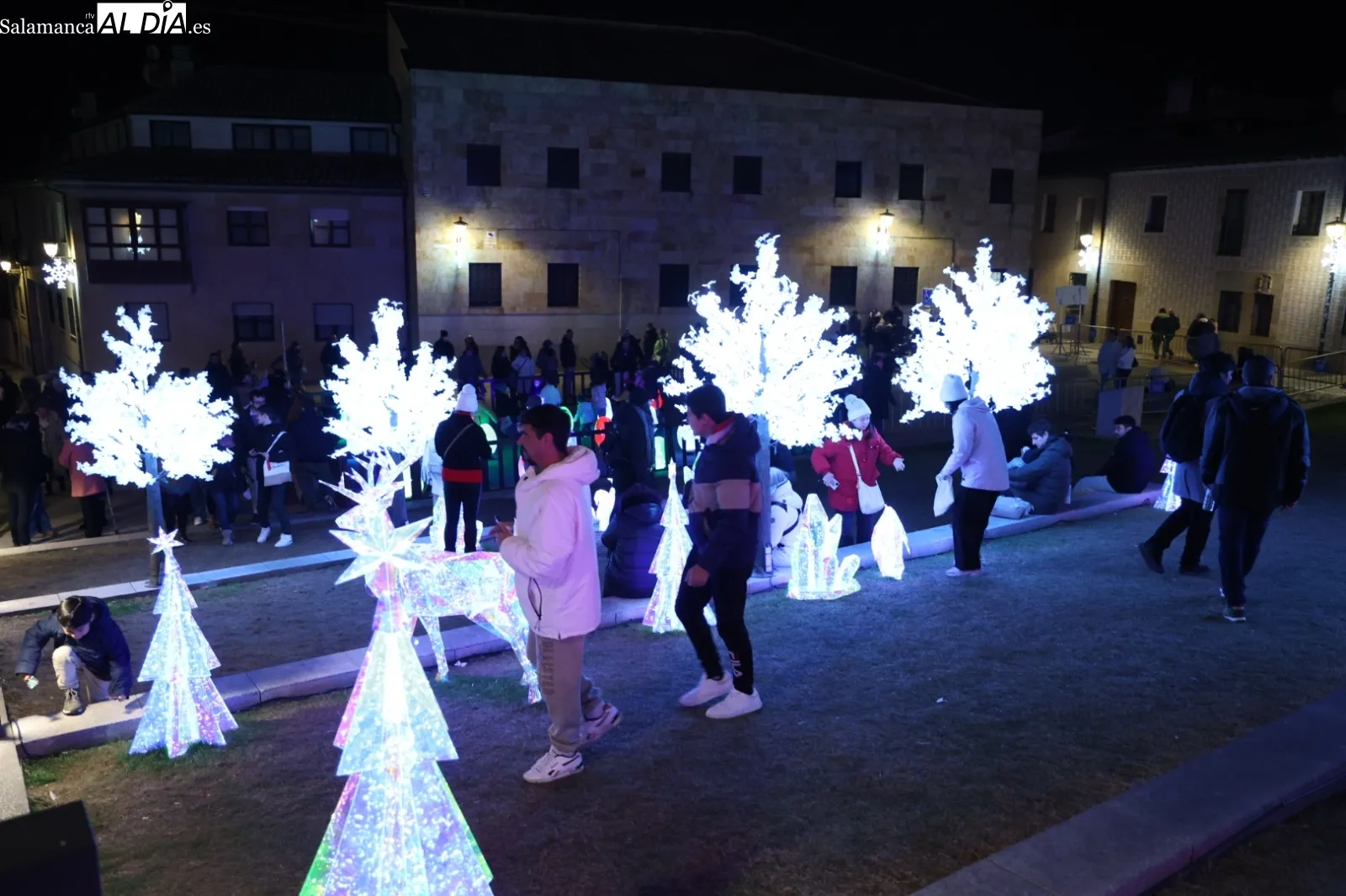  Salamanca disfruta de los últimos días de la iluminación navideña | Fotos: David Sañudo