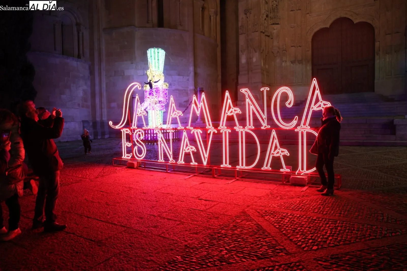  Salamanca disfruta de los últimos días de la iluminación navideña | Fotos: David Sañudo