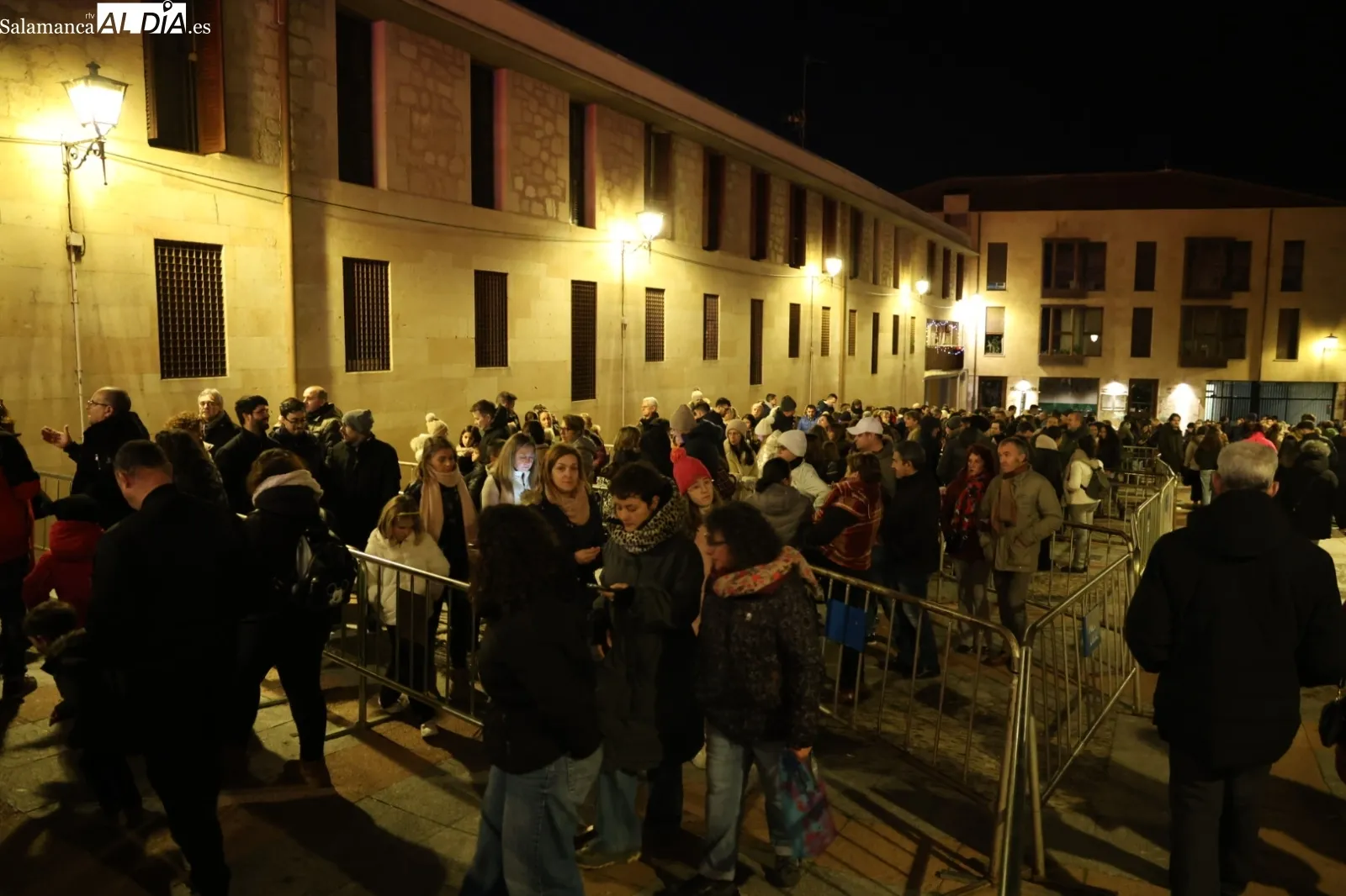  Salamanca disfruta de los últimos días de la iluminación navideña | Fotos: David Sañudo