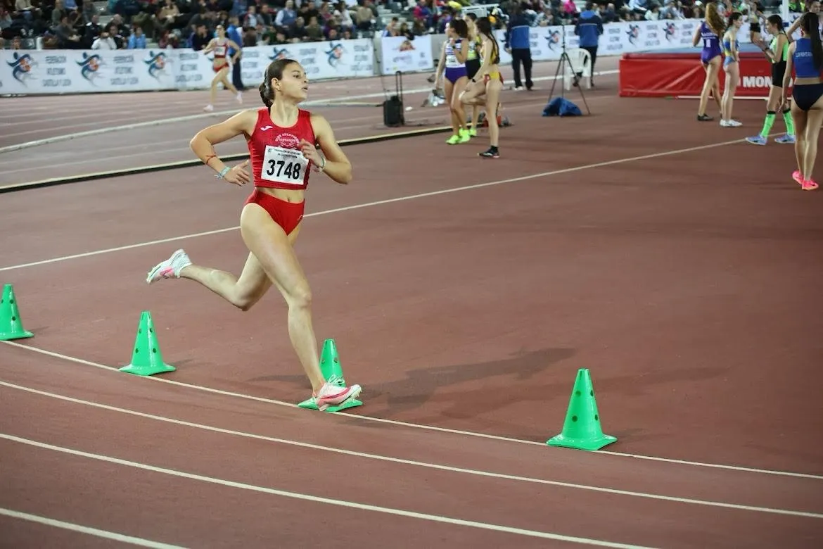 Foto 2 - Ruth Vicente Regatos se cuelga la plata en el Campeonato Auton&oacute;mico Sub&rsquo;23