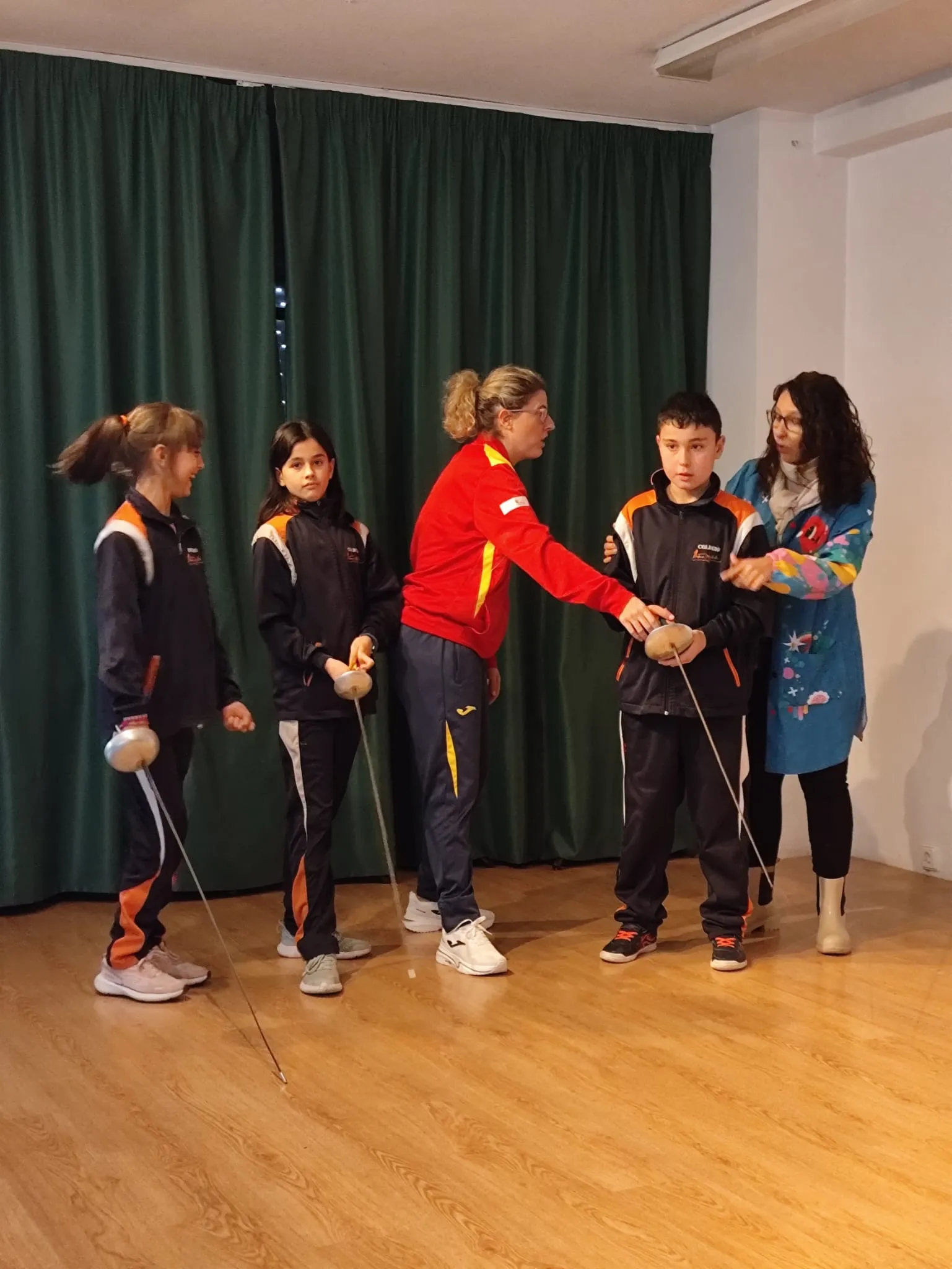 Foto 7 - 'Todos Ol&iacute;mpicos&rsquo;, original actividad en el Colegio Antonio Machado