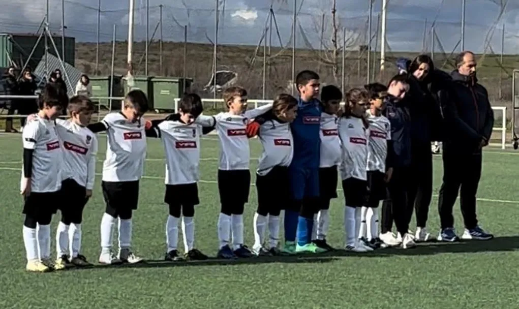 Foto 7 - Luto en el mundo del deporte mirobrigense por el joven fallecido