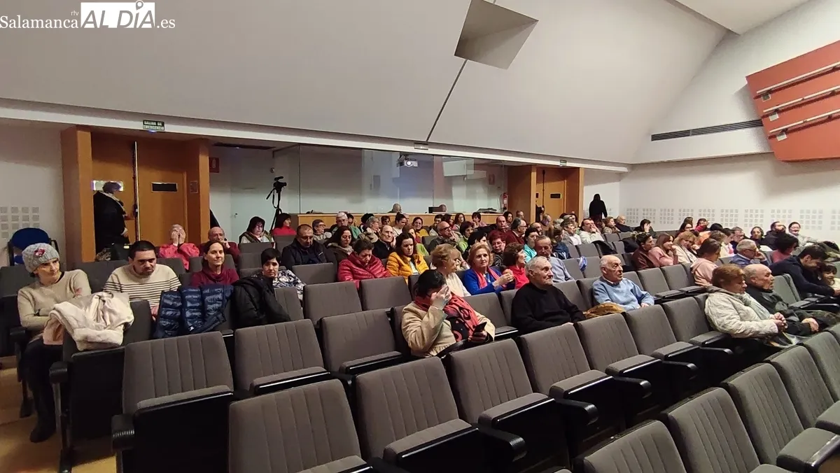 Acto inaugural del XXXVII Certamen Nacional de Teatro 'Villa de Vitigudino' / CORRAL