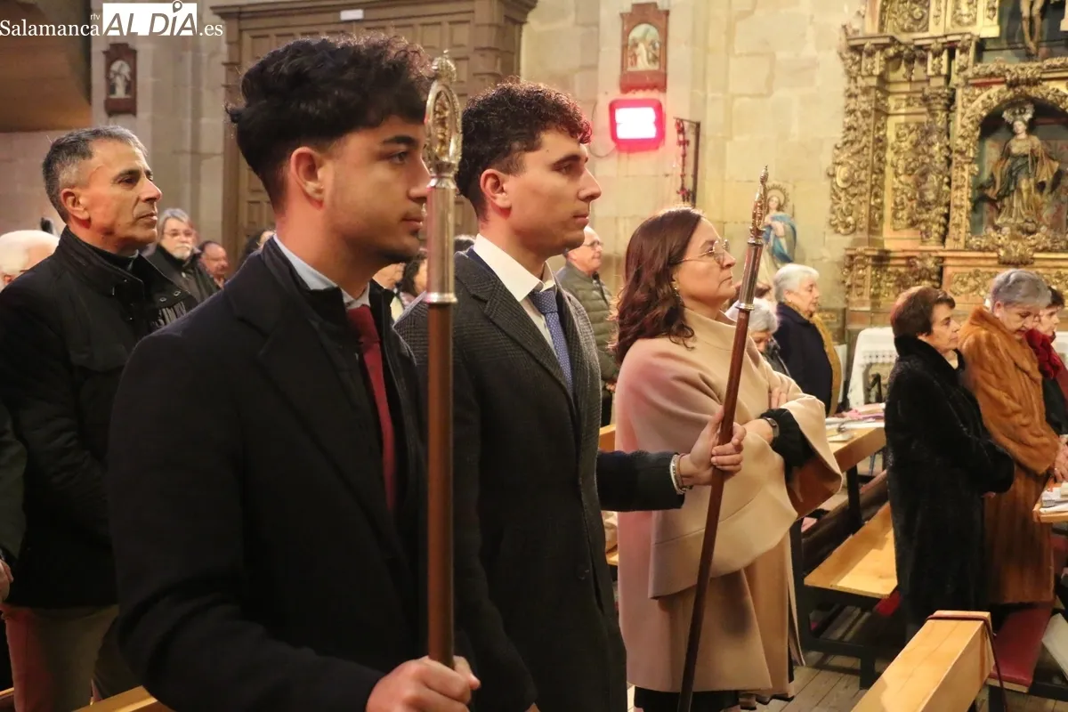 Los actos religiosos fueron oficiados por el capellán de la catedral y amenizados por El Mariquelo / CORRAL