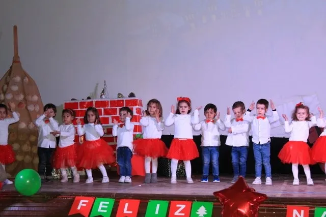Foto 2 - As&iacute; fue el Festival de Navidad en el Colegio Calasanz