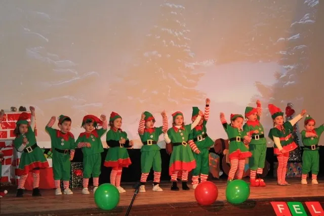 Foto 6 - As&iacute; fue el Festival de Navidad en el Colegio Calasanz