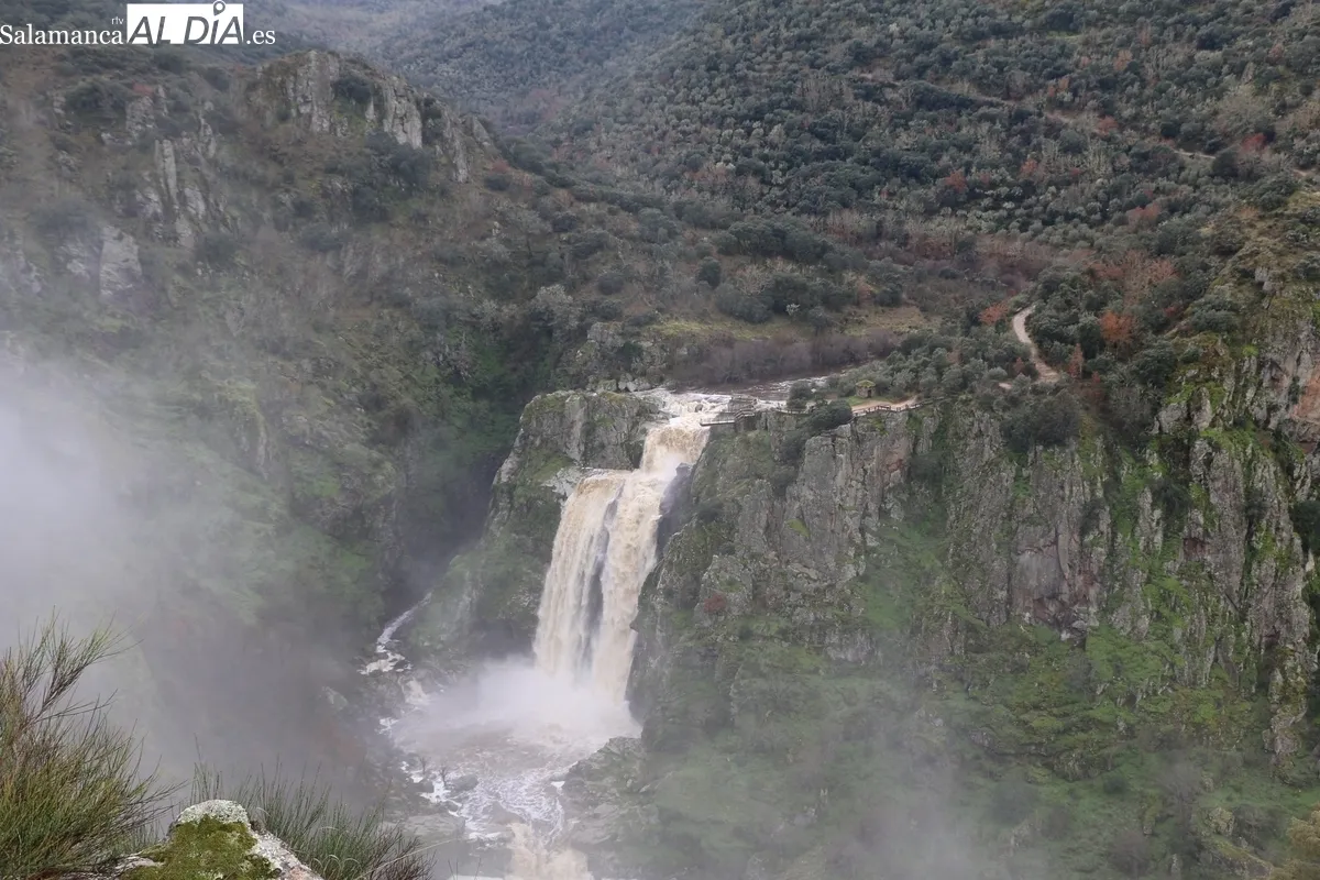 Espectacular aspecto del Pozo de los humos tras el paso de la borrasca Garoé / CORRAL