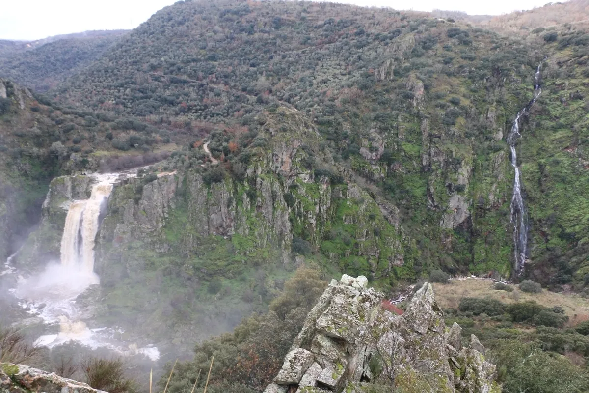 Espectacular aspecto del Pozo de los humos tras el paso de la borrasca Garoé / CORRAL