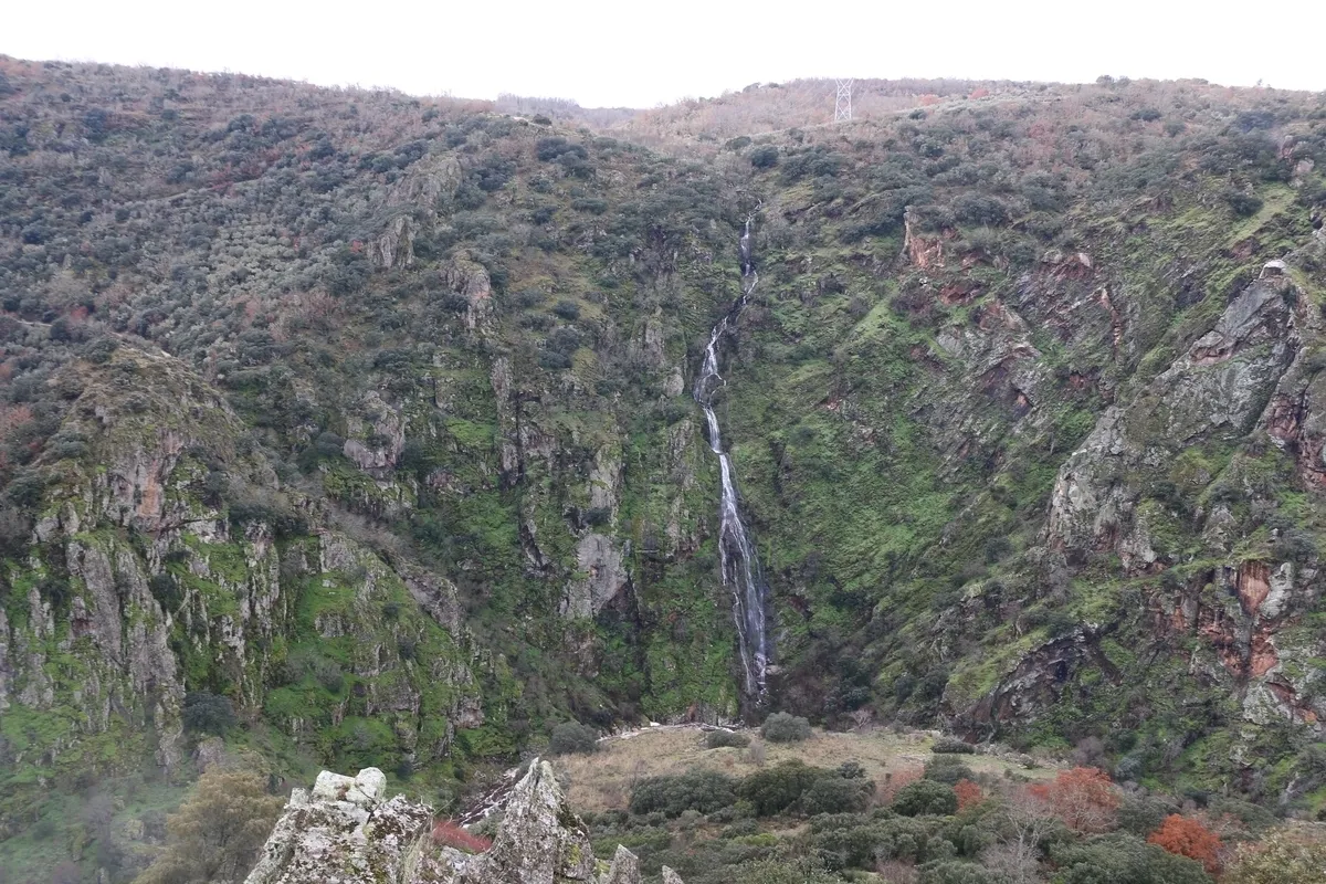 Espectacular aspecto del Pozo de los humos tras el paso de la borrasca Garoé / CORRAL