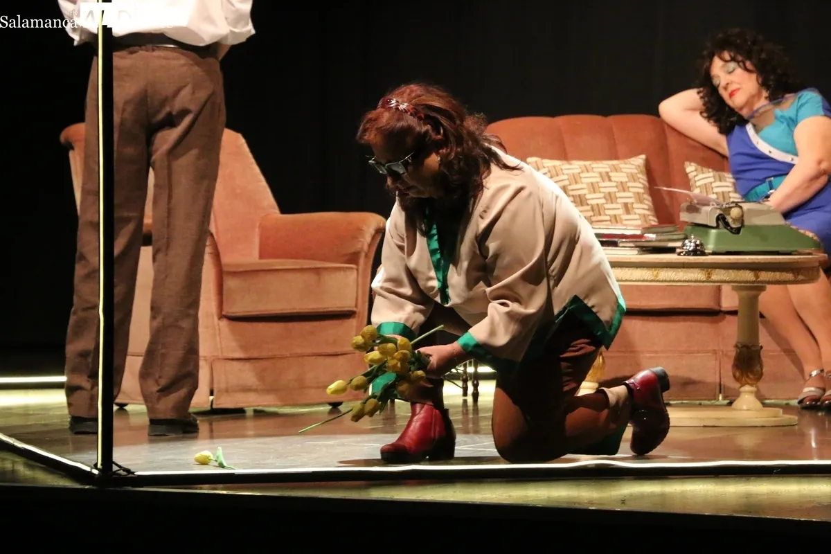 Representación de 'Salvaje' por la compañía ¡Teatro, Teatro! en Vitigudino / CORRAL