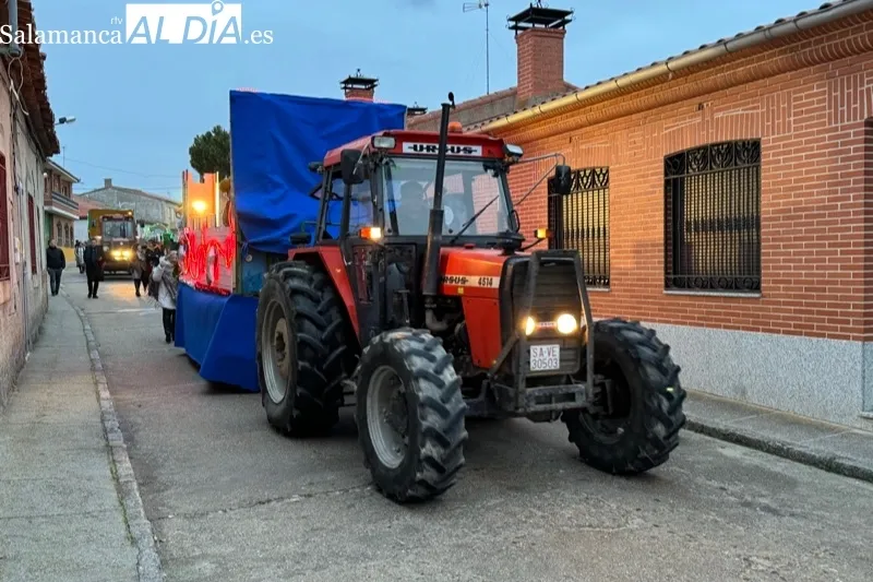 Los Reyes Magos visitan Macotera