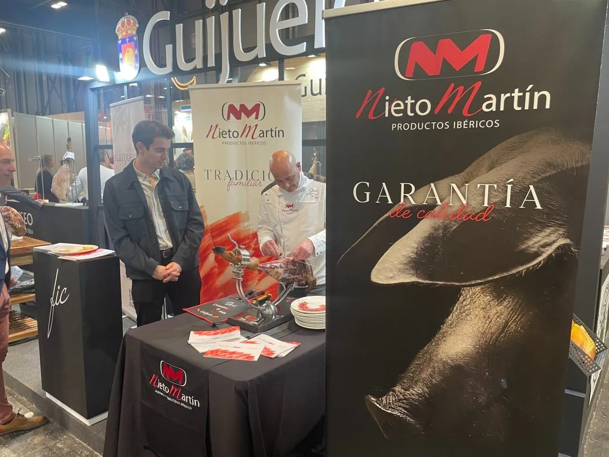 El stand de Guijuelo en Fitur ha recibido, de nuevo, numerosas visitas