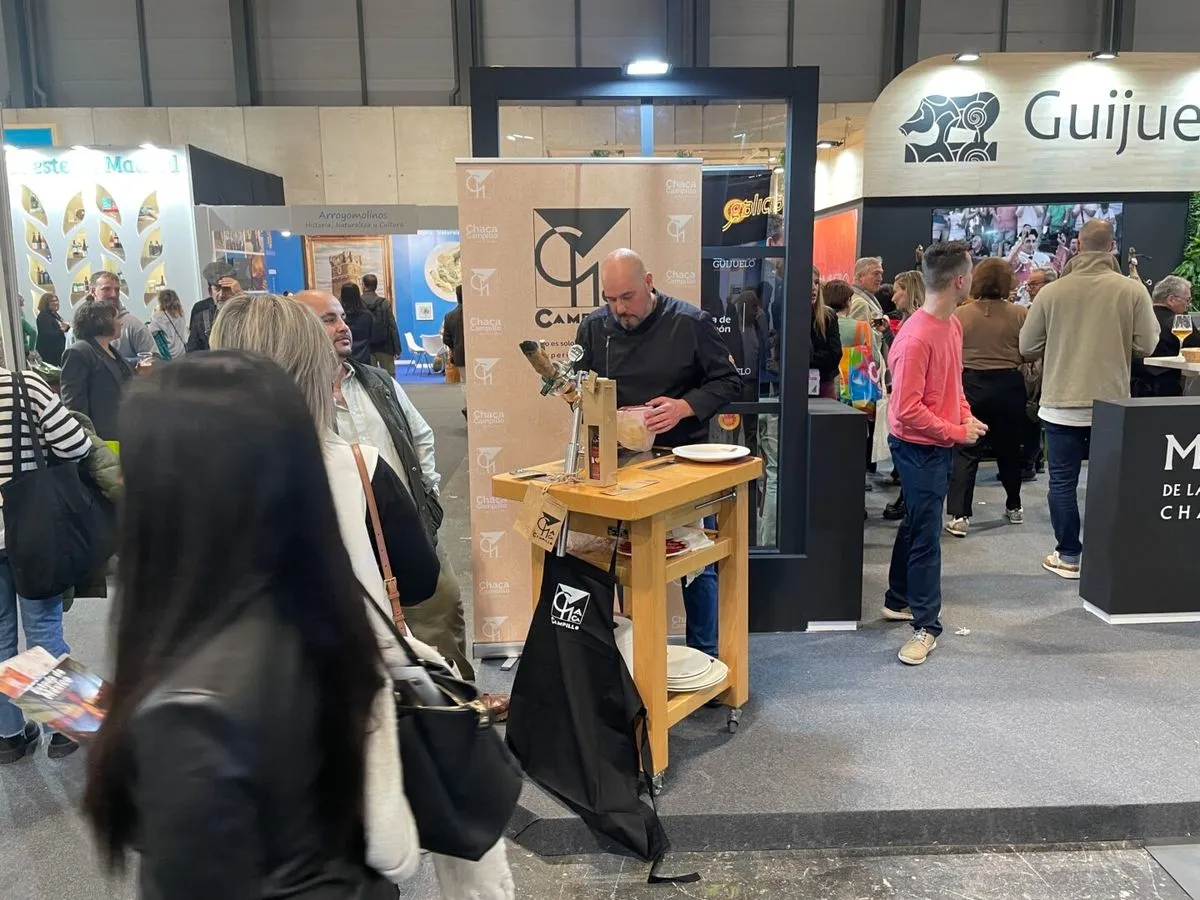 El stand de Guijuelo en Fitur ha recibido, de nuevo, numerosas visitas