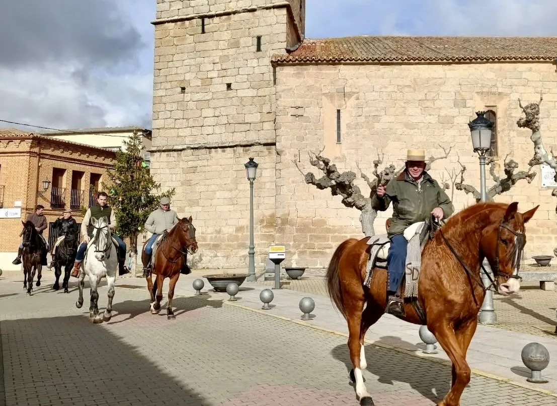 Macotera celebraba este sábado a San Antón. Fotos José Guerras