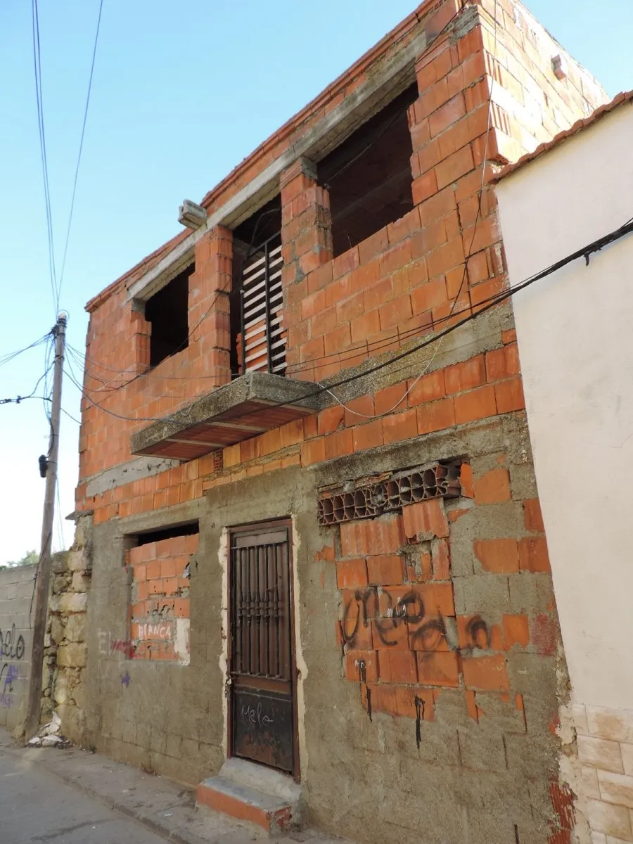 Foto 3 - Derribado por su mal estado un inmueble cedido al Ayuntamiento en el Arrabal del Puente