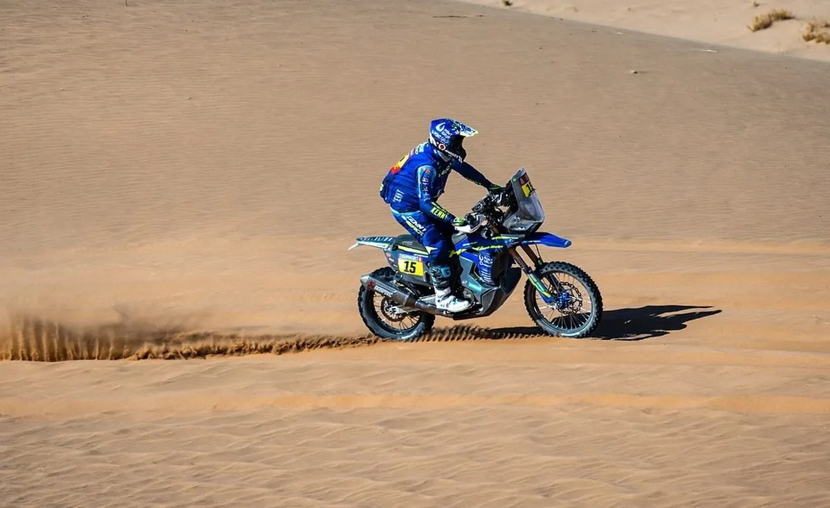 Lorenzo Santolino en el Dakar. Foto facebook.com/lorenzosantolino