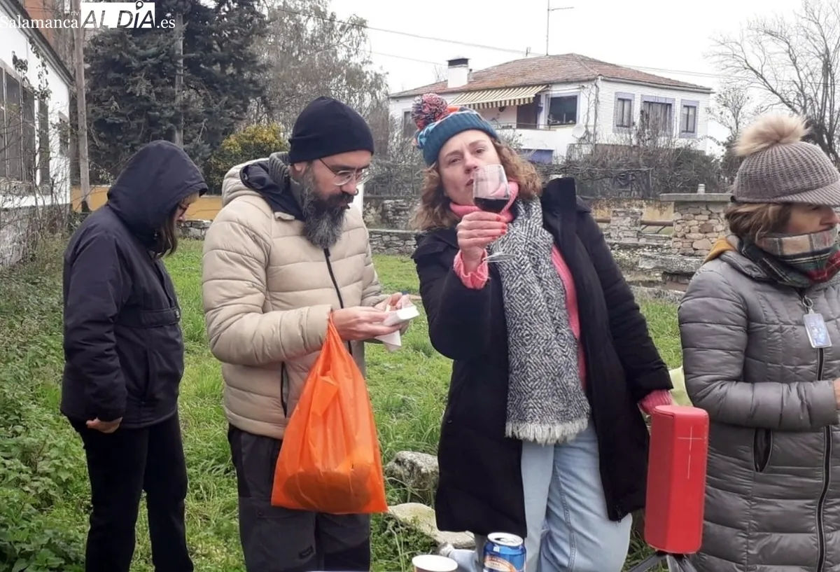 En Saldeana celbran la Navidad con música y carne a la parrilla 