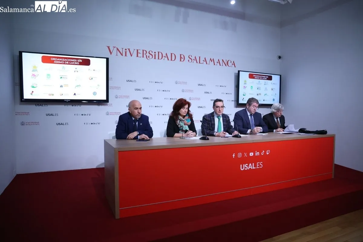 Presentación de los Premios Cum Laude al Talento Joven para potenciar el mérito académico y profesional de los universitarios. Foto de David Sañudo