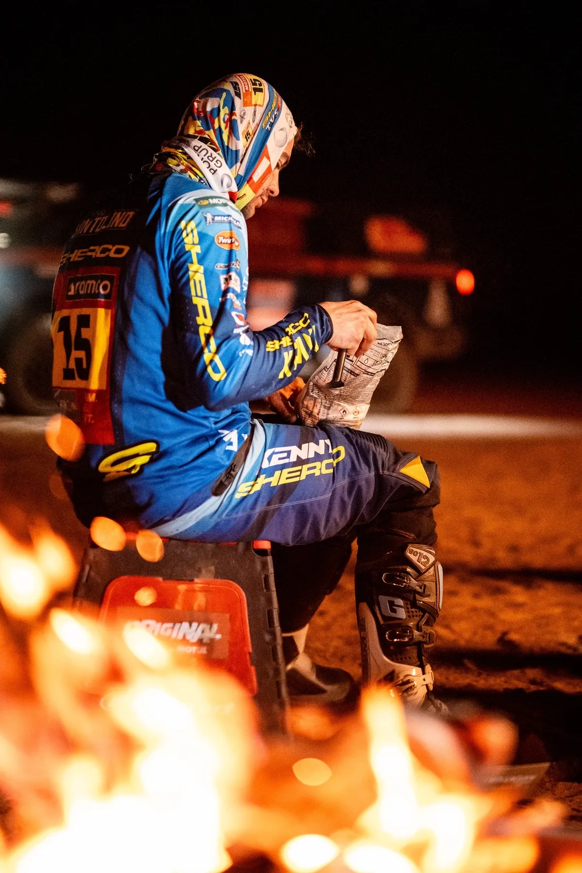 Foto 4 - Santolino tras acabar entre los 12 primeros la etapa de 48 horas en el Dakar: "Han sido dos d&iacute;as que han parecido una semana"