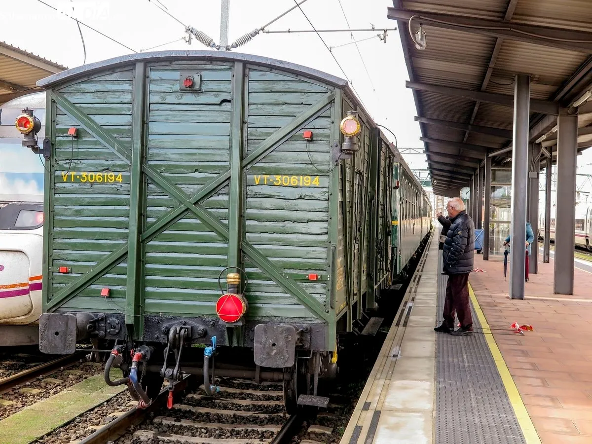 Tren histórico de los años 60 en la estación de Salamanca. Foto de Manuel Lamas