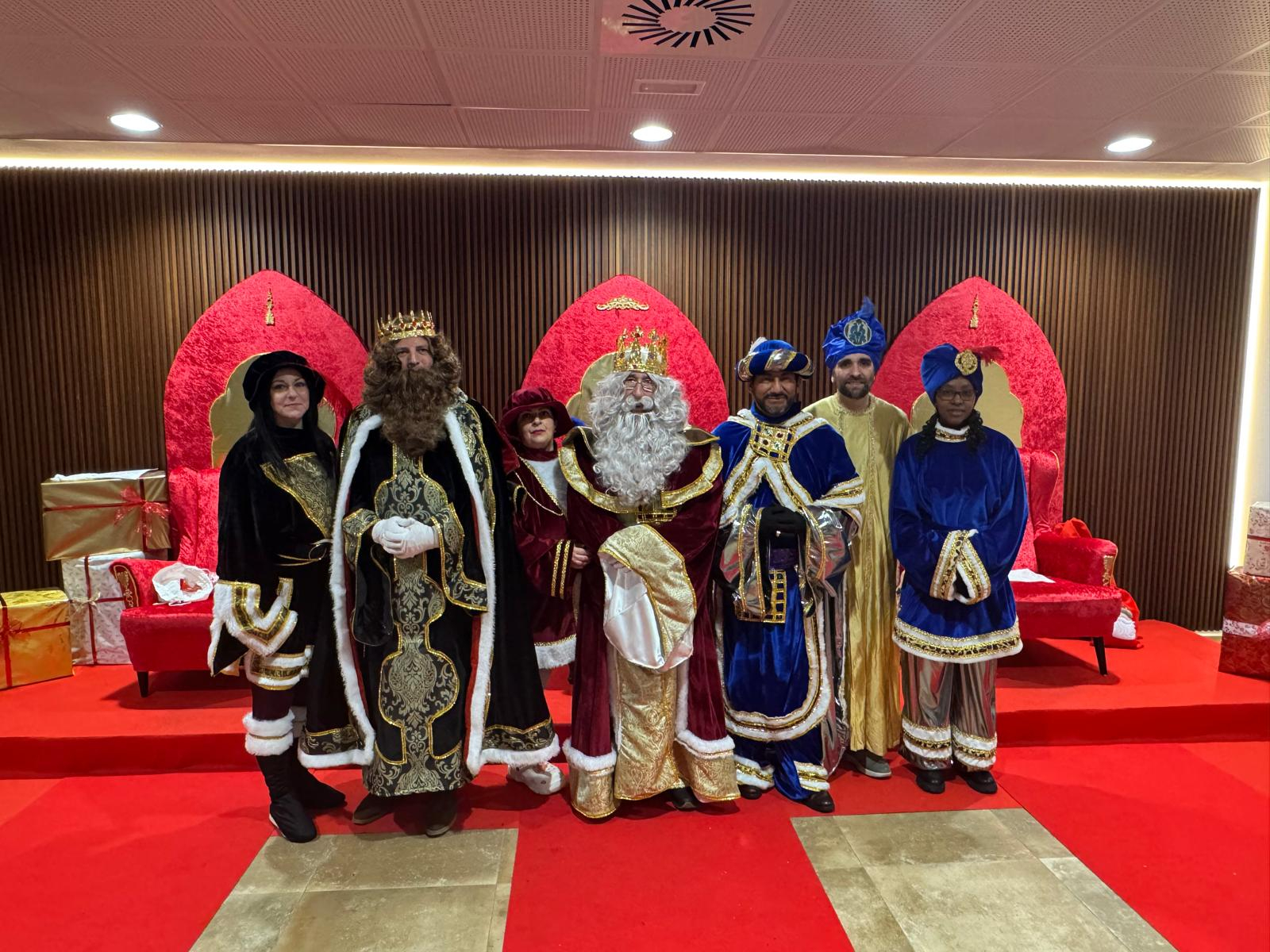 Los Reyes Magos visitan el Hospital de Salamanca