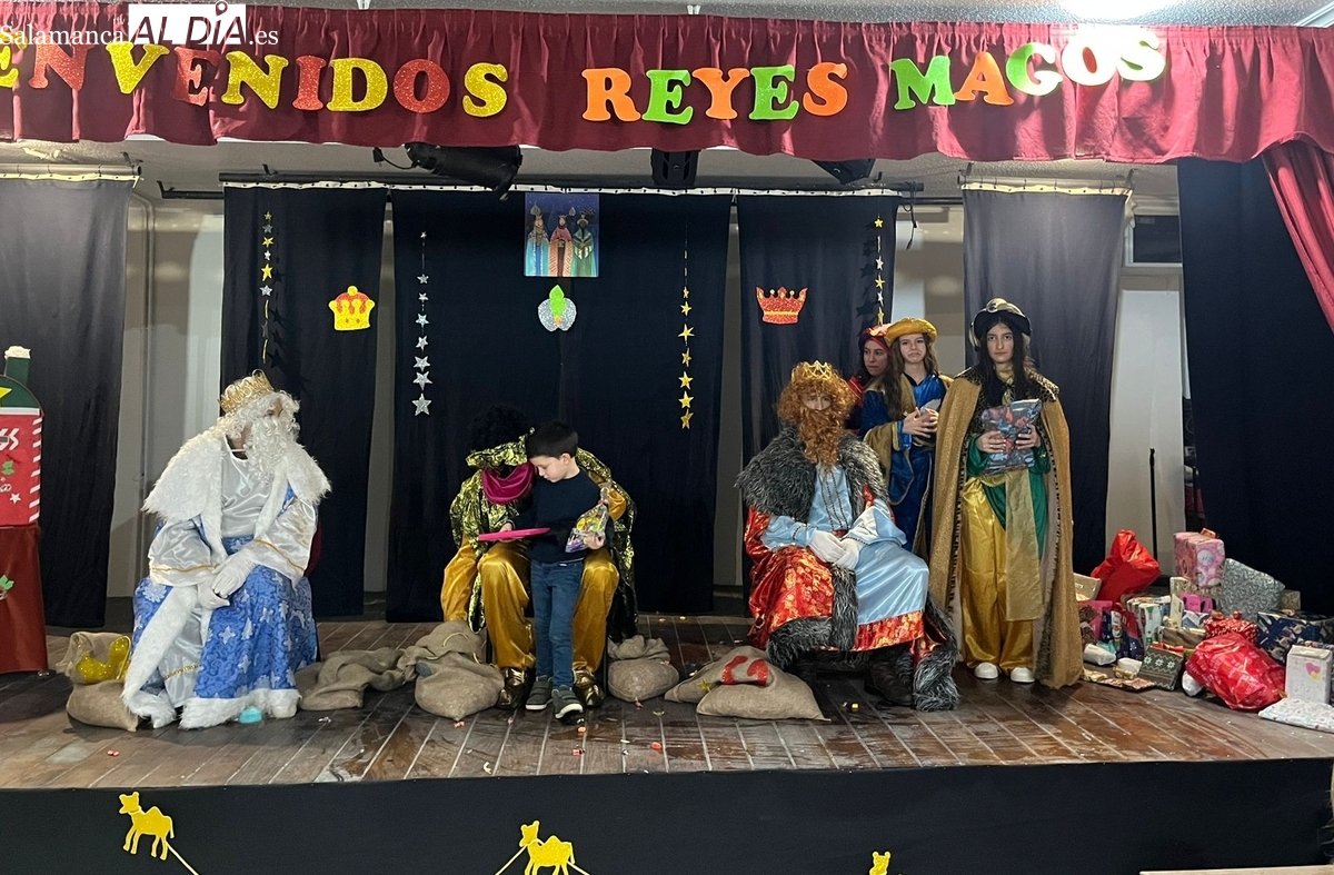 Visita de los Reyes Magos a Villaseco de los Reyes 