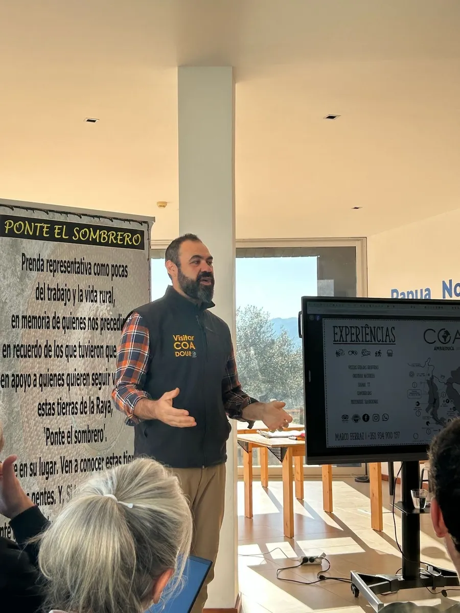 Segundo encuentro de 17 asociaciones de la Raya en Barca d'Alva