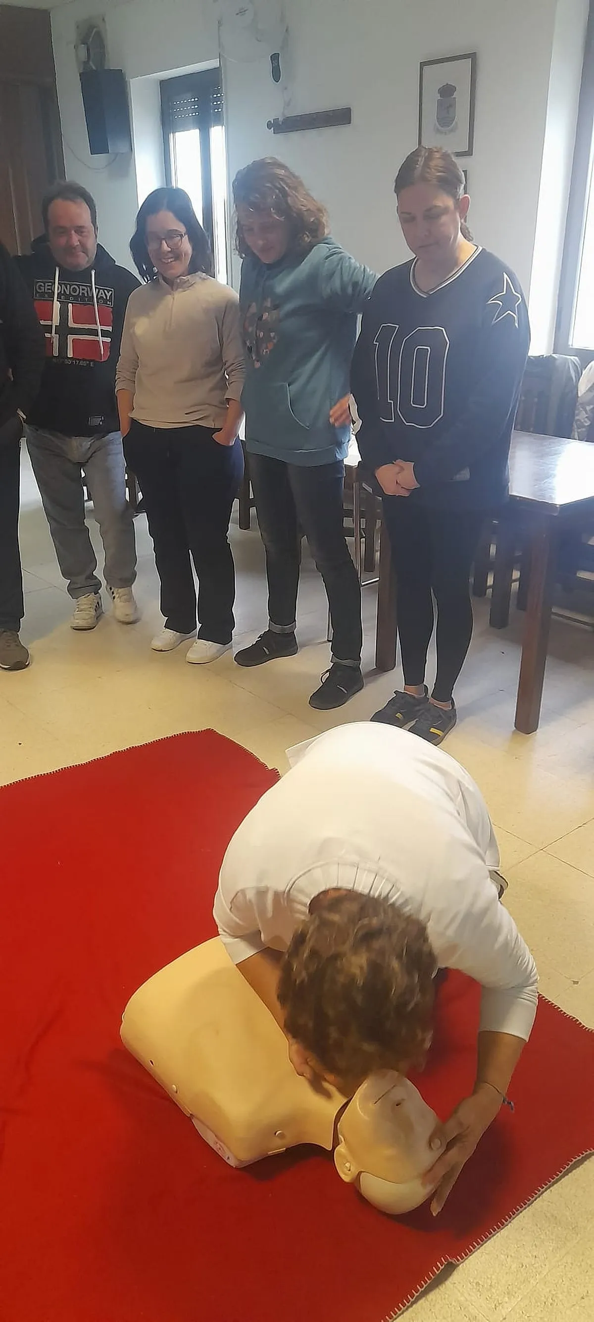 Foto 2 - Mart&iacute;n de Yeltes cierra el ciclo de cursos de primeros auxilios en la comarca mirobrigense