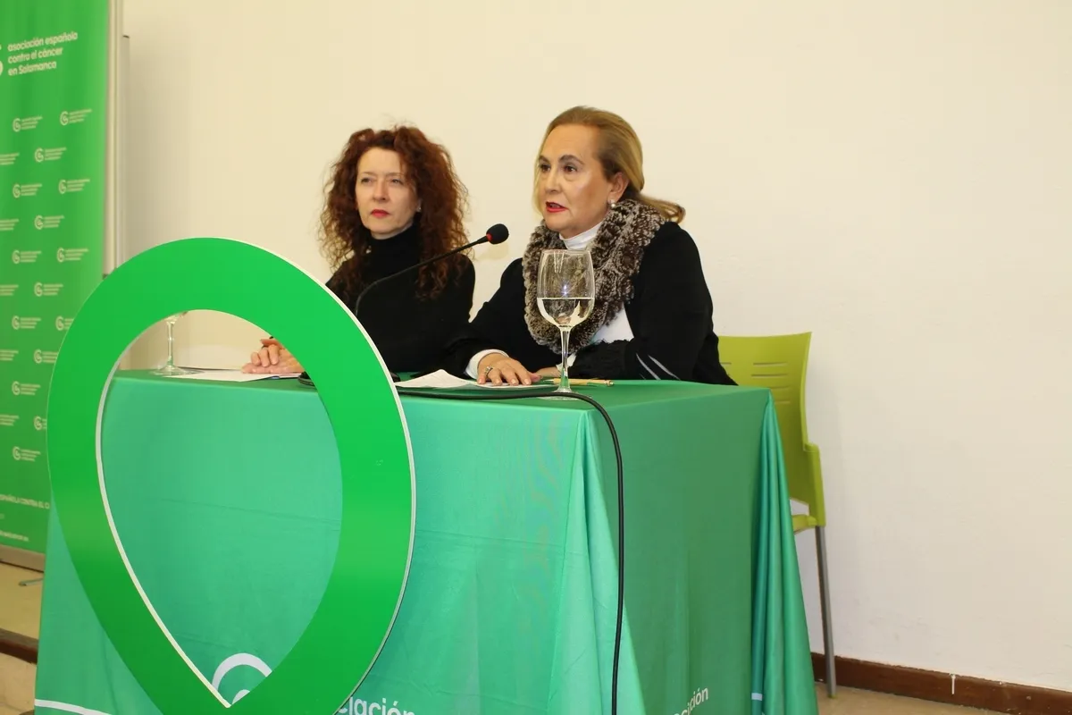 Fotos del brindis facilitadas por AECC Salamanca