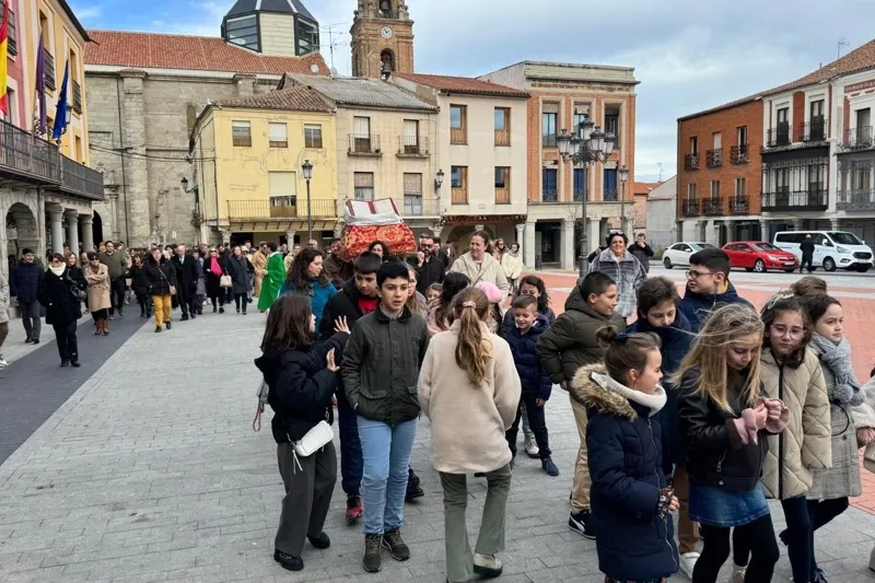 Foto 11 - Multitud de fieles participa en las celebraciones parroquiales del Domingo de la Palabra de Dios
