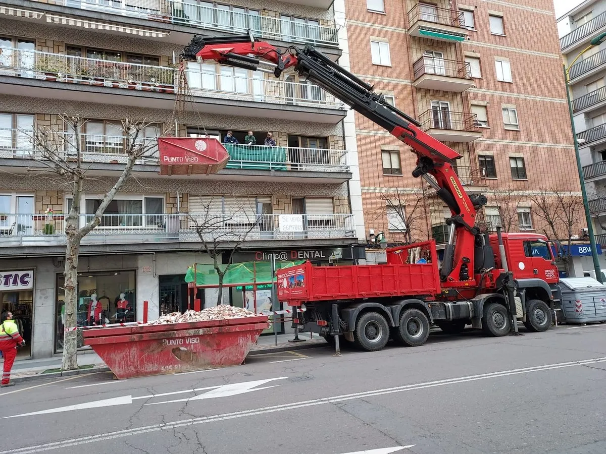 Foto 2 - El alquiler de tu contenedor de obra o residuos en Salamanca con Servicios Punto Viso